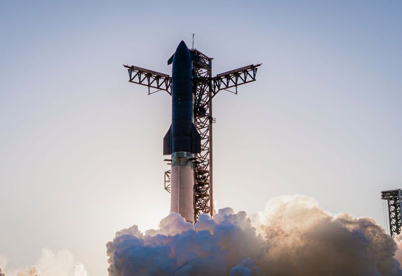 SpaceX plans to raise almost 25 % of its capital through an IPO, attracting funds from private investors