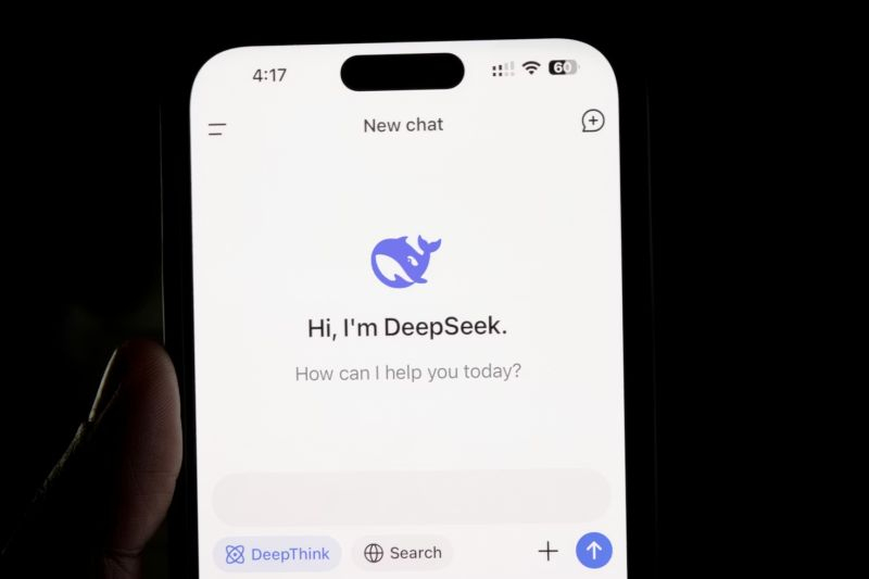 OpenAI accuses the Chinese company DeepSeek of illegally using data to train the R1 model