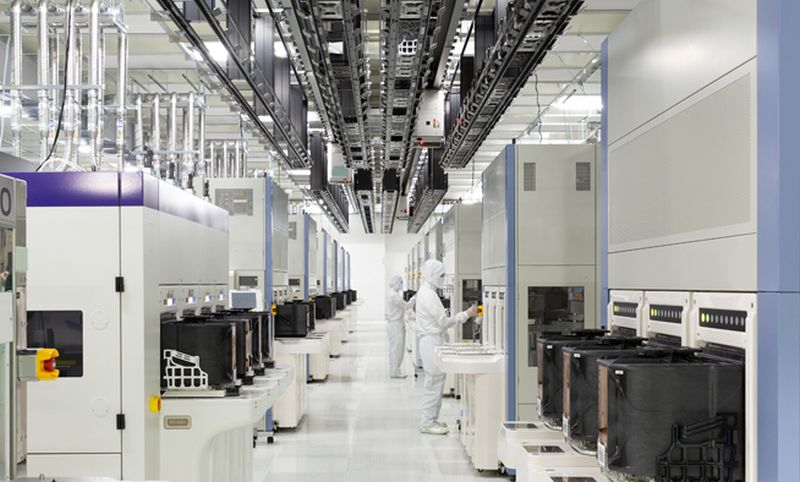 Kioxia plans to expand its share in the NAND memory segment while competitors focus on AI memory.