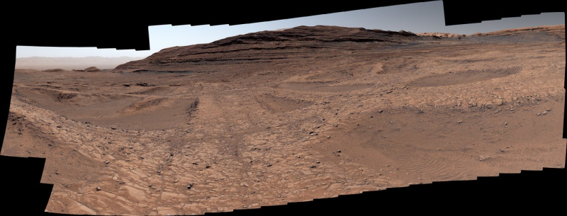NASA's Curiosity rover discovered an unusual "web" on Martian soil that had previously been observed only from orbital spacecraft images.