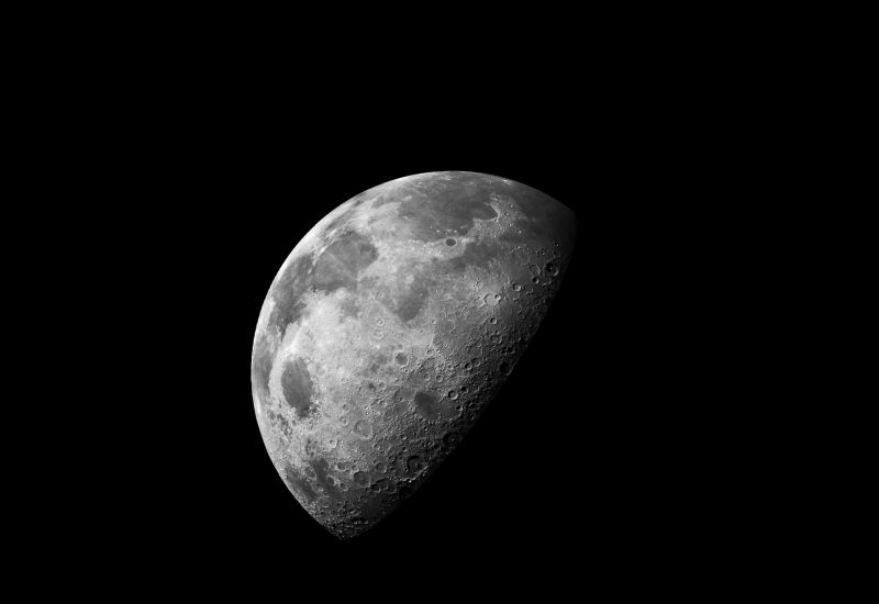 Elon Musk plans to build an AI satellite network on the Moon using a giant catapult for launch.