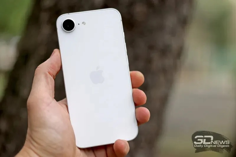 iPhone 17e at the price of an iPhone 16e, but with an A19 chip and MagSafe charging support