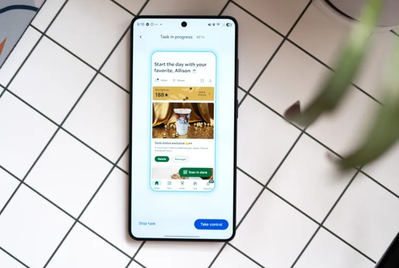 Google introduced the AI agent Gemini, which will accept taxi and food orders on the Samsung Galaxy S26.