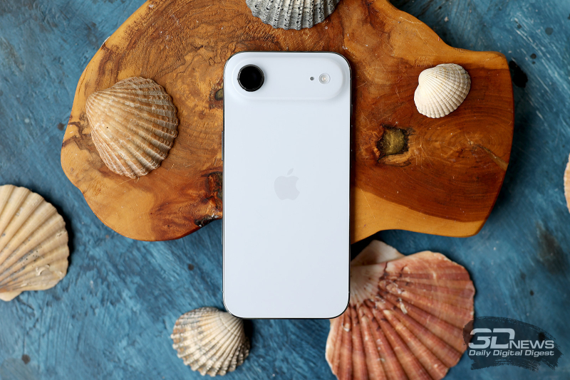Brazilian authorities fine Apple again for not including a power adapter in the iPhone bundle.