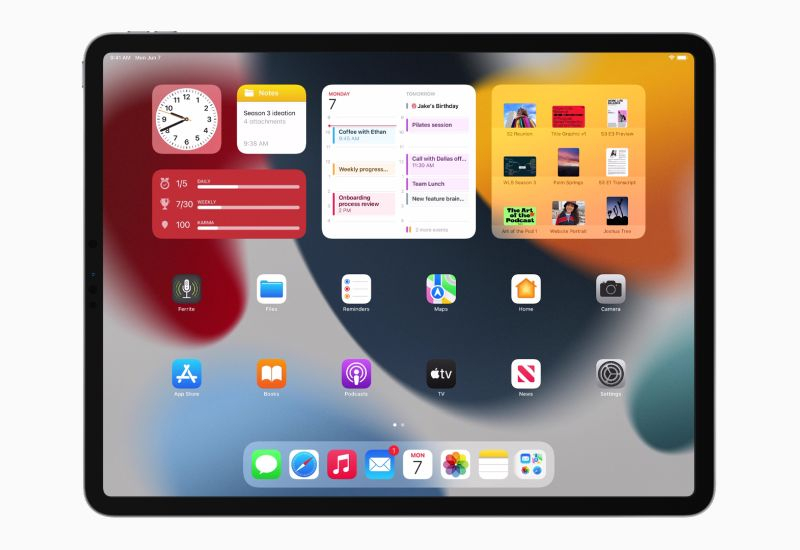 The interface of a folding iPhone will resemble the design of an Apple iPad