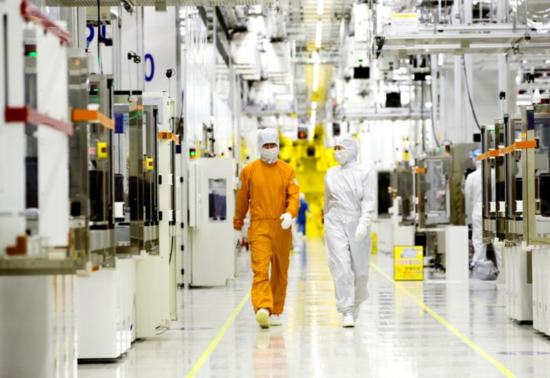 The global semiconductor market could rise to $1.5 trillion due to a shortage of memory.