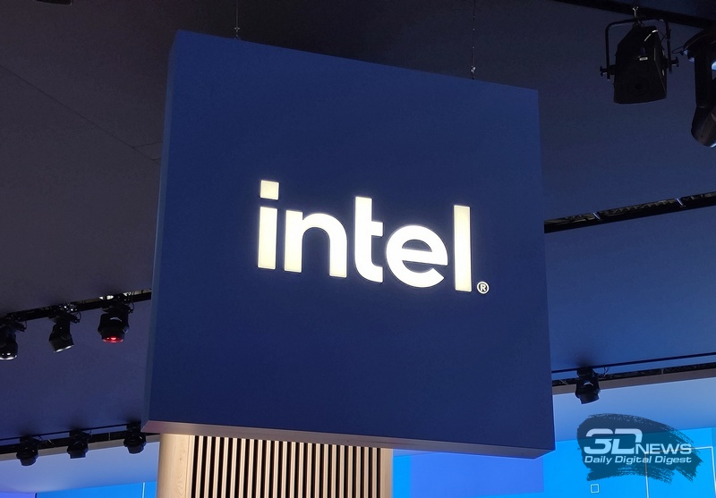 The top manager of Intel said that by the end of the year about half of all sold computers will be equipped with artificial‑intelligence accelerators.