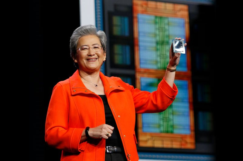 Lisa Su said that servers and artificial intelligence will drive AMD's revenue growth by tens of billions of dollars.