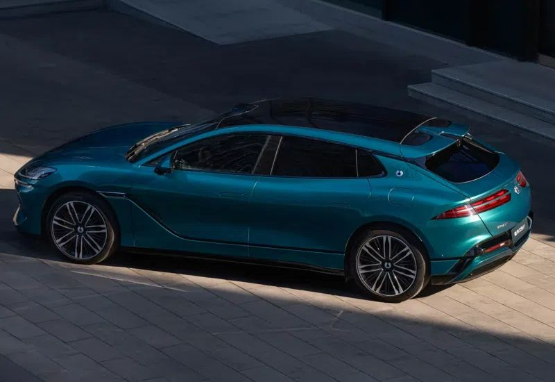 BYD launched the electric car Denza Z9 GT, capable of traveling 1,036 km without recharging.