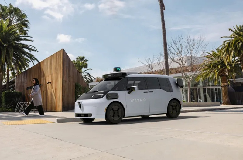 Waymo launched its sixth generation of robotaxis: first for employees, and now for the general public with tens of thousands of vehicles