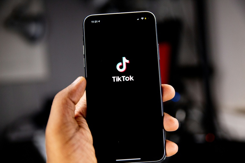 The EU will take action against TikTok and Instagram because of their “dependent” design.